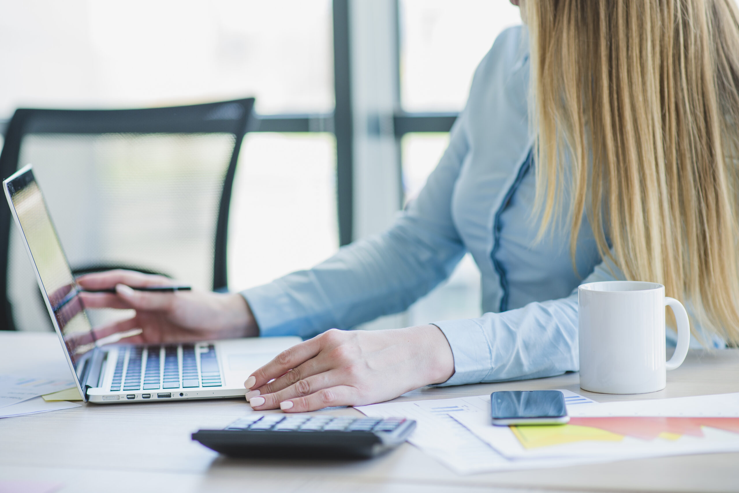 Баланс без балласта. Как бухгалтерский аутсорсинг спасает бизнес от рутины?